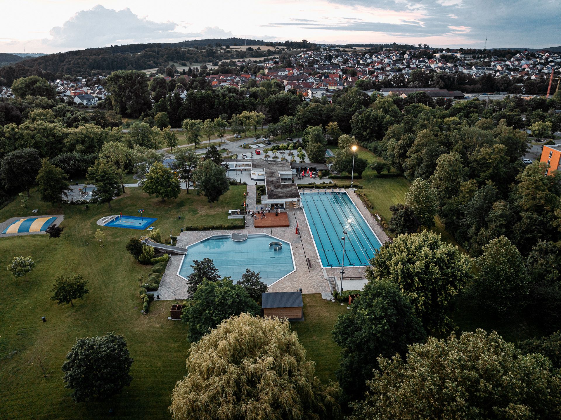 Freibad von oben; (c) Gemeinde Remchingen; Felix Buderer