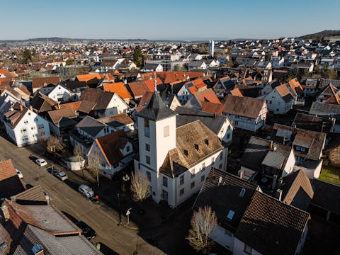 Die Alte Kirche in Wilferdingen